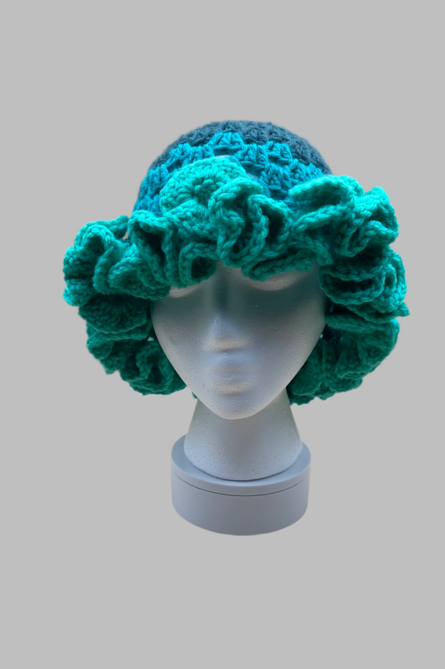 Crochet Ruffle Hat- blue/green
