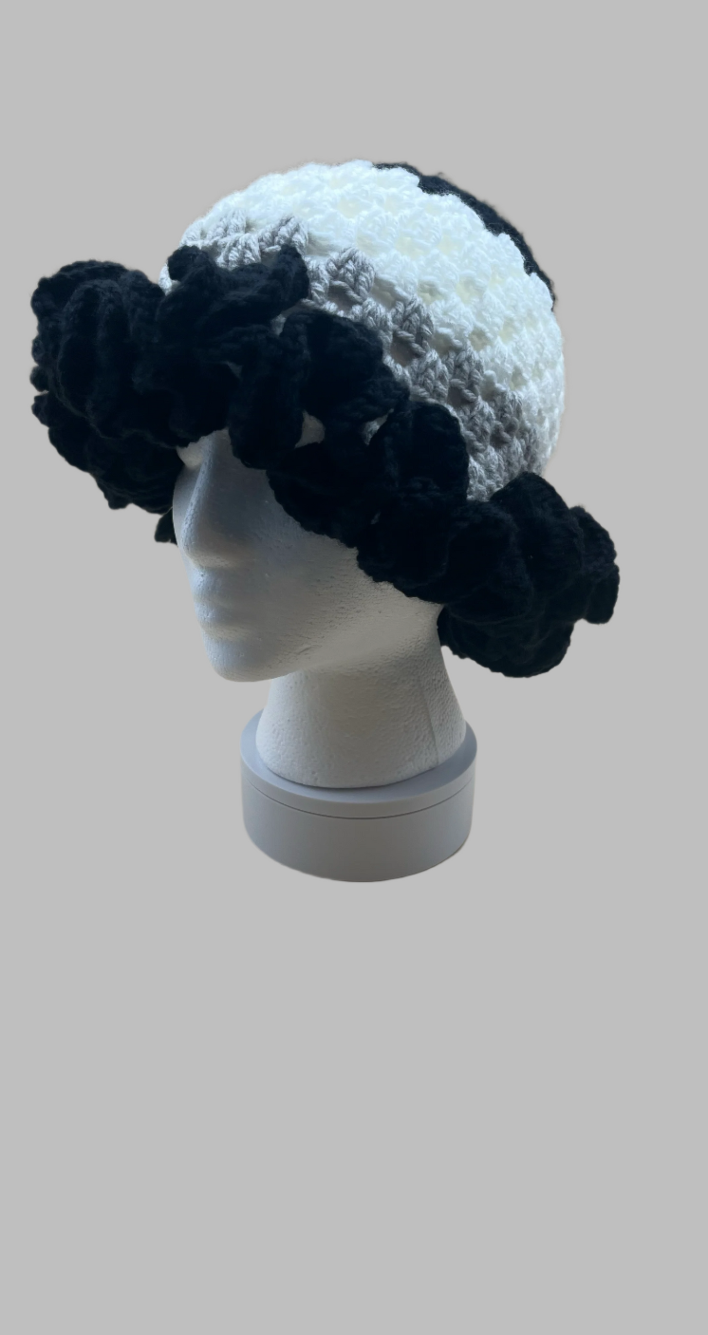 Crochet Ruffle Hat- black/white/gray